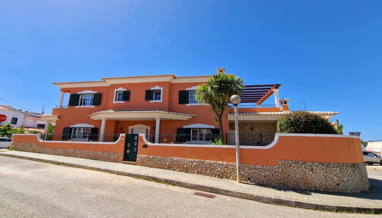 Chez Imaginarios-exclusive & Hideout * Lagos